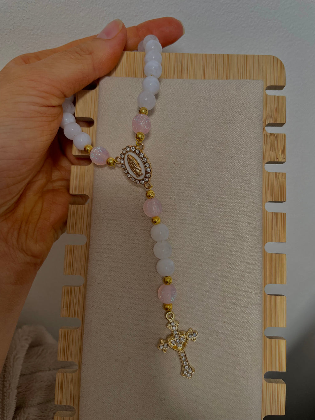 Chapelet blanc et rose paillette